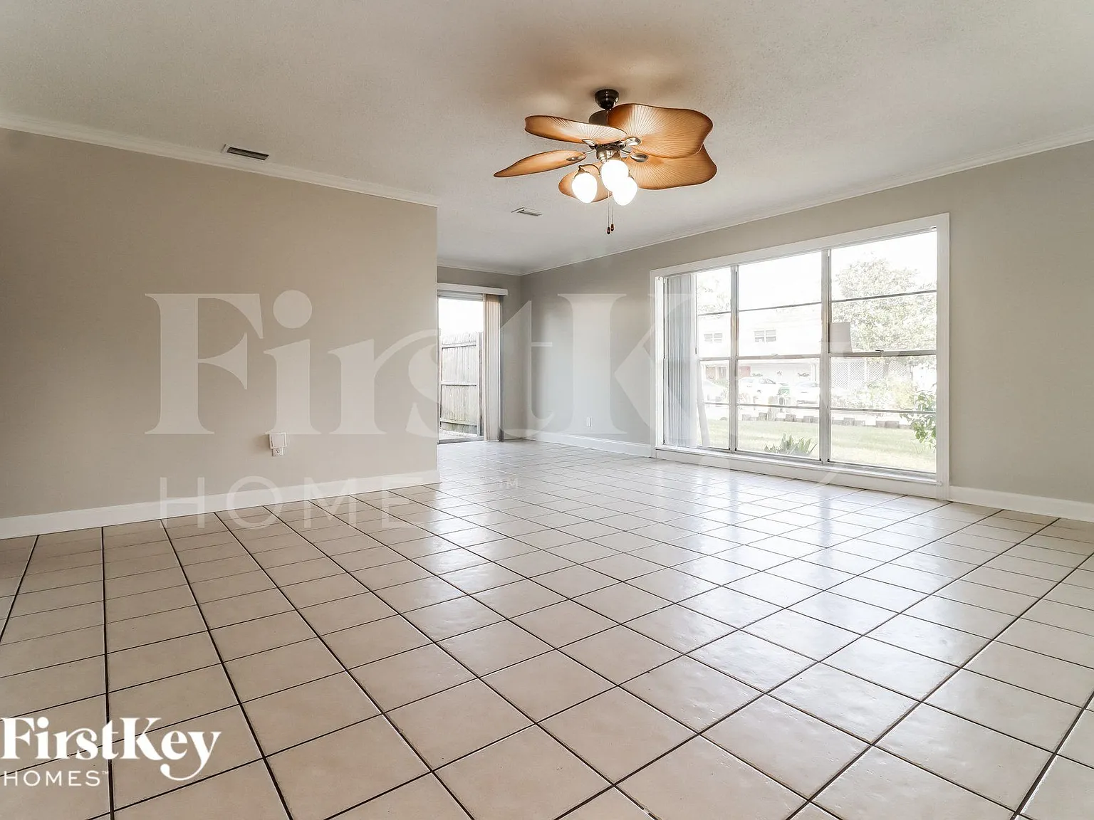 3 bed, 2.0 bath, 1557 sqft, $2,785 — Photo 4