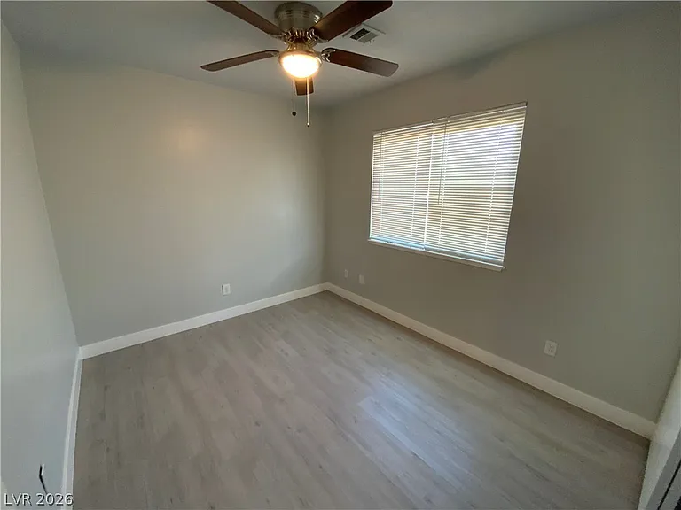 466 E Sunset Rd #C — Photo 7