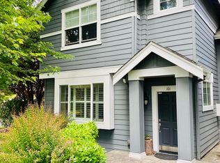 18874 NE 67th Way Unit 101, Redmond, WA 98052