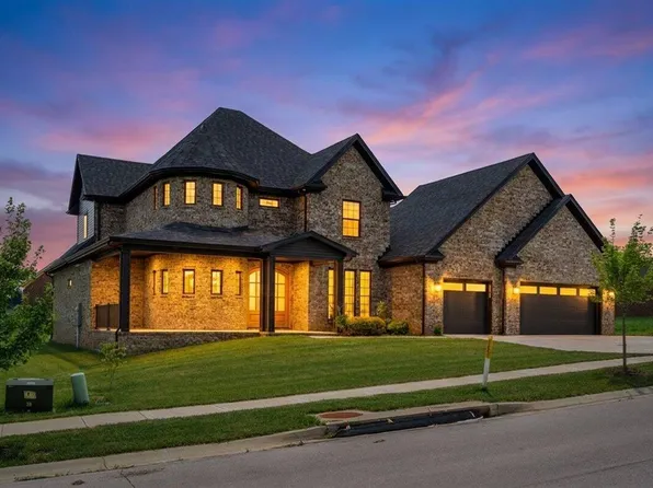 413 Weston Park, Lexington, KY 40515