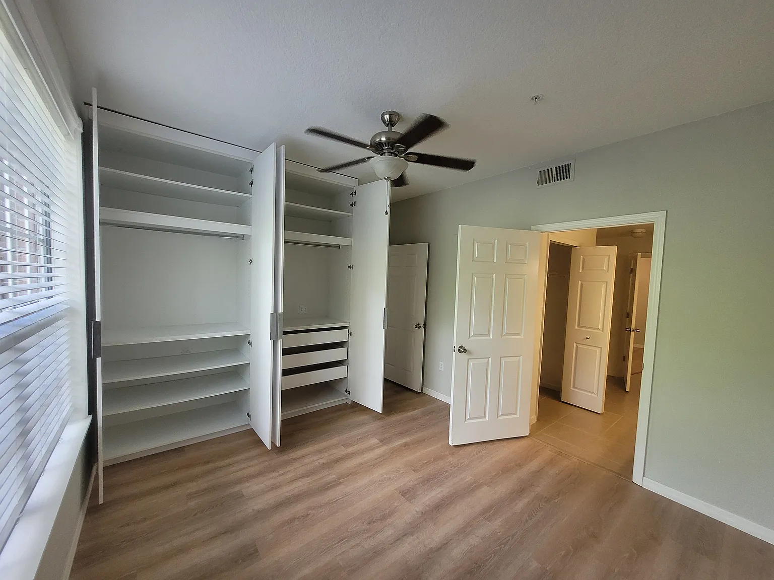 13103 Mulberry Park Dr — Photo 4