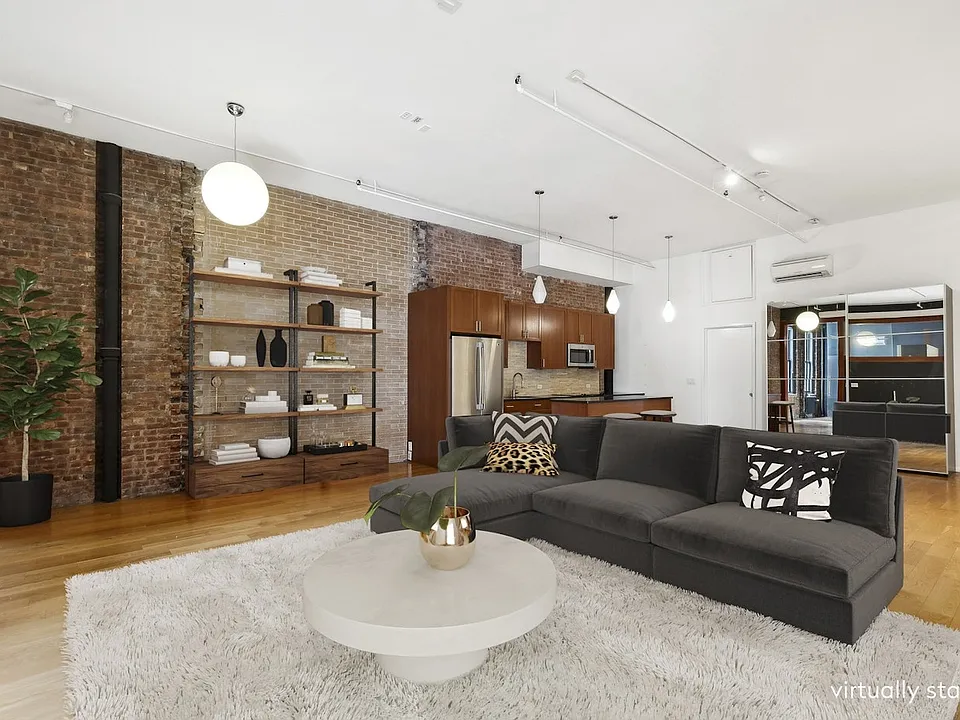 12 E 14th St #4C