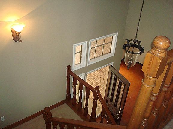 4th image of 2807 Highland Lakes Dr