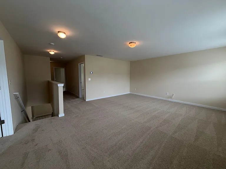 1328 Shaw Ave — Photo 24