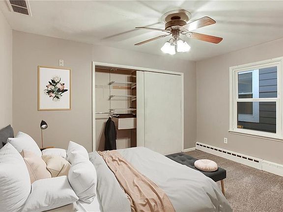 4th image of 2123 W 47th Ter