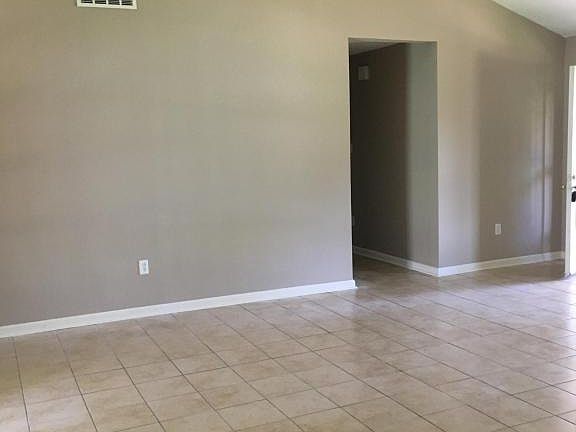 3rd image of 7387 Northbrook Dr