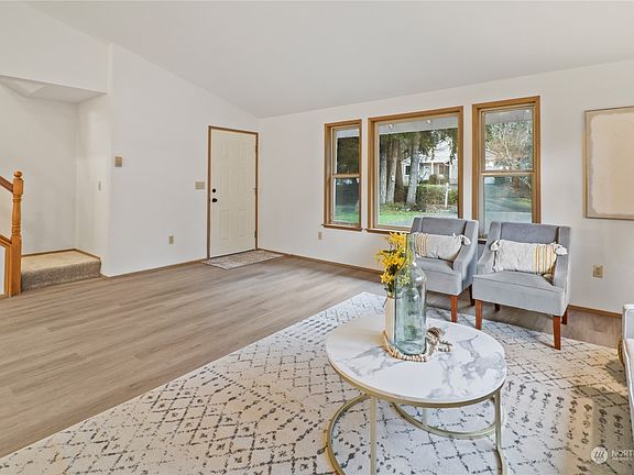 5th image of 22341 Glenview Court SE
