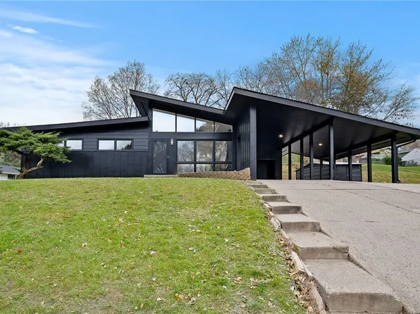 1020 Winegardner Rd, Des Moines, IA 50317
