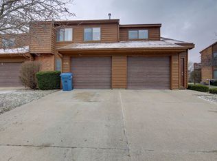 2130 Sunview Dr #2036, Champaign, IL 61821