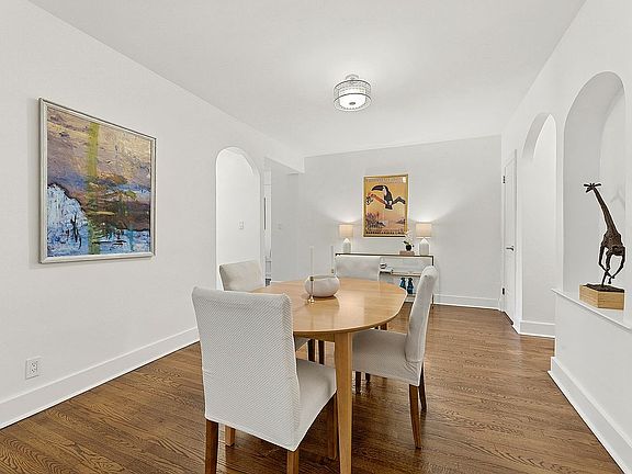 4th image of 40 Clarkson Ave APT 2A