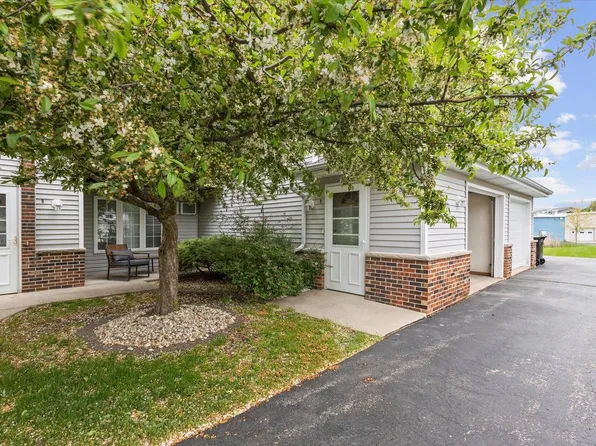 514 Root AVENUE #D, Hartford, WI 53027
