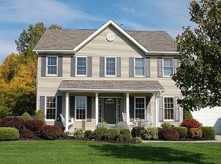 8954 Amy Leigh Ln, Clarence Center, NY 14032