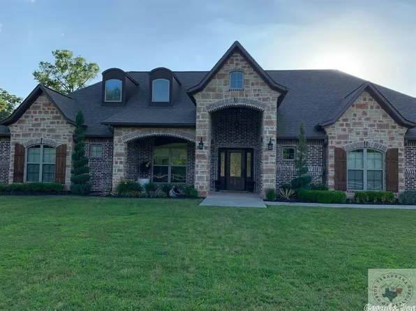 71 Tidwell Ln, Hooks, TX 75561