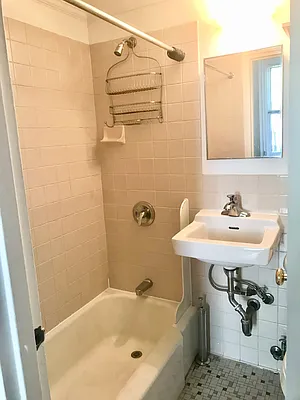 Rented by Fort Greene Realty Inc | media 9