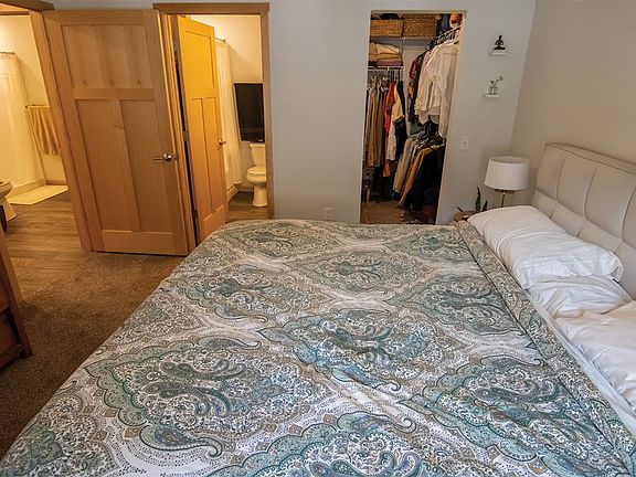 5th image of 3004 & 3008 Gillette St #34