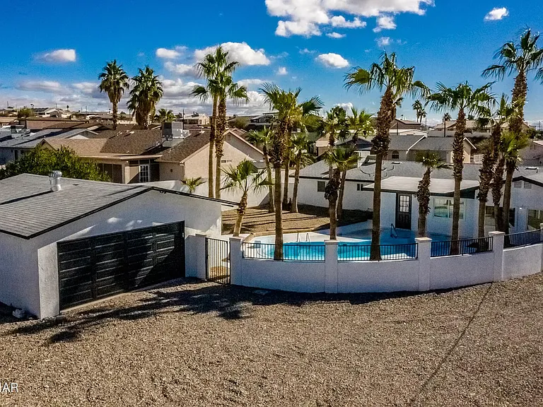 3705 Challenger Dr — Photo 27