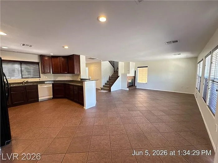 2616 Courlan Dr — Photo 6