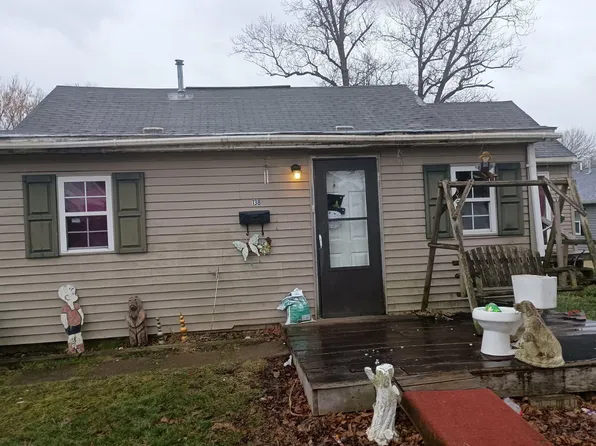 138 Potters Ln, Roseville, OH 43777