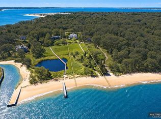 3525 Paradise Point Rd, Southold, NY 11971