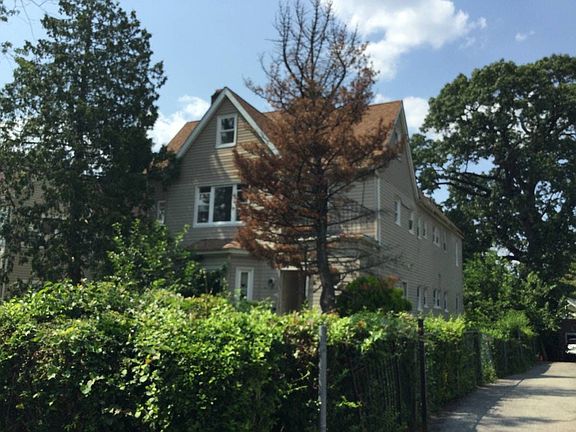 3rd image of 15 Greendale Ave