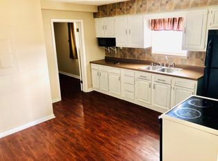 166 W 2nd St #1, Ceredo, WV 25507