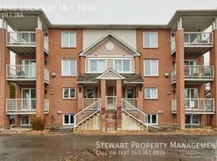 1640 Locksley Ln #1640, Ottawa, ON K1J1B6