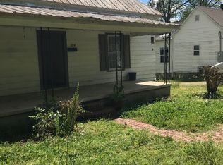 116 Williams St, Laurens, SC 29360