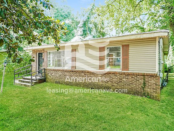 923976_002_front_view_2.jpg