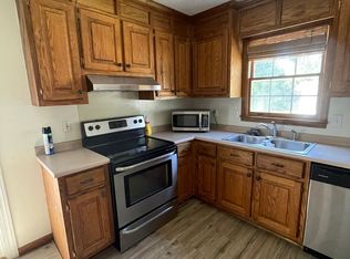 905B N Main St, Fountain Inn, SC 29644