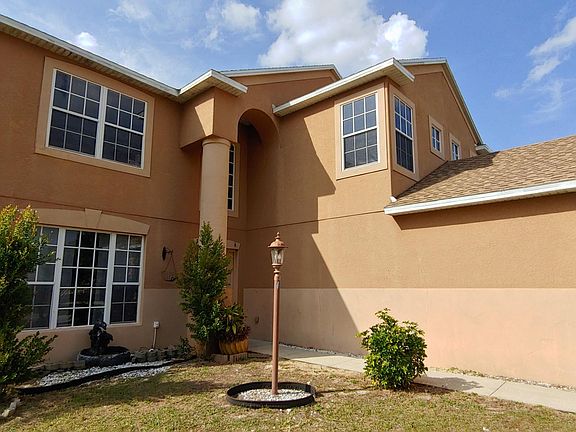 4th image of 706 Toulon Dr