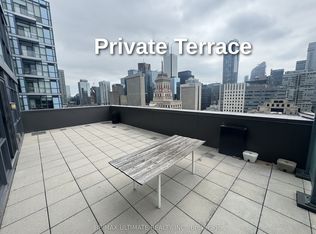 210 Simcoe St #2002, Toronto, ON M5T 0A9