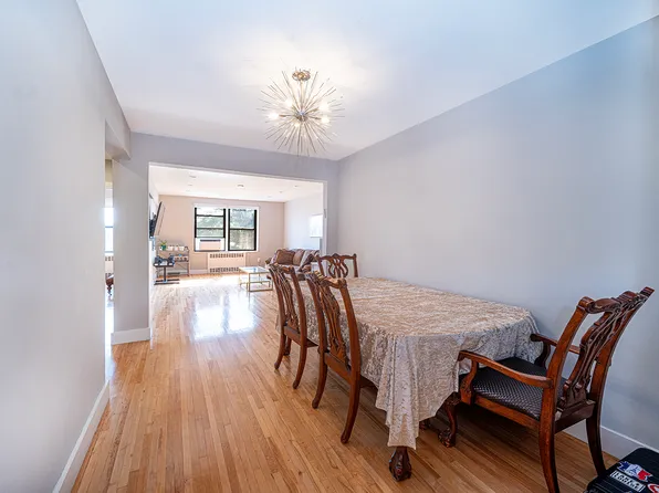 1119 Ocean Parkway image 4 of 15