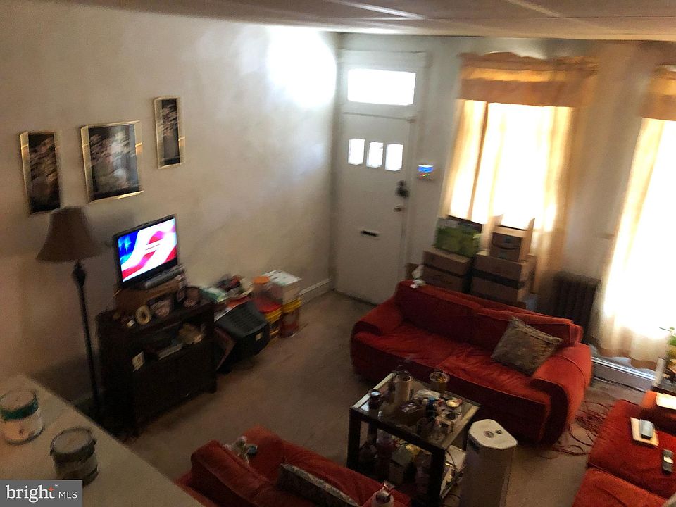 2nd image of 2211 Poplar Grove St