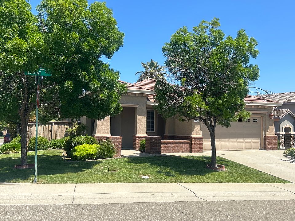 1st image of 2244 Lariat Ln