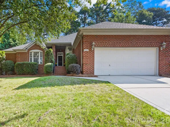 9325 Brown Gelly Dr, Huntersville, NC 28078
