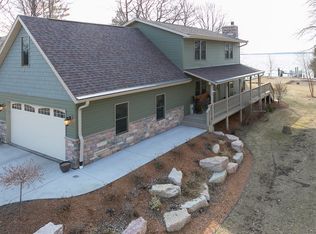 5745 County Rd S, Oshkosh, WI 54904