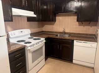 524 Main St #1L, Stoneham, MA 02180