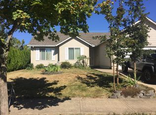 1833 NW Grenfell Loop, McMinnville, OR 97128