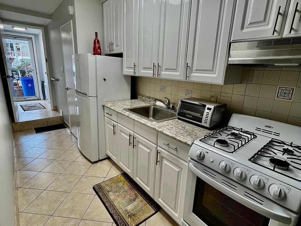 1st image of 297 Bay 11th St #1