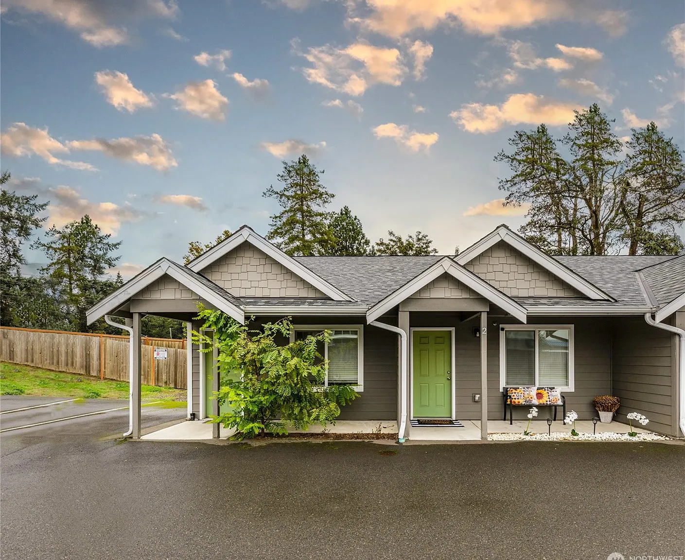 15001 Woodbrook Dr SW — Photo 2