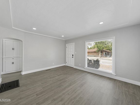 3rd image of 26 Kohlepp Ave