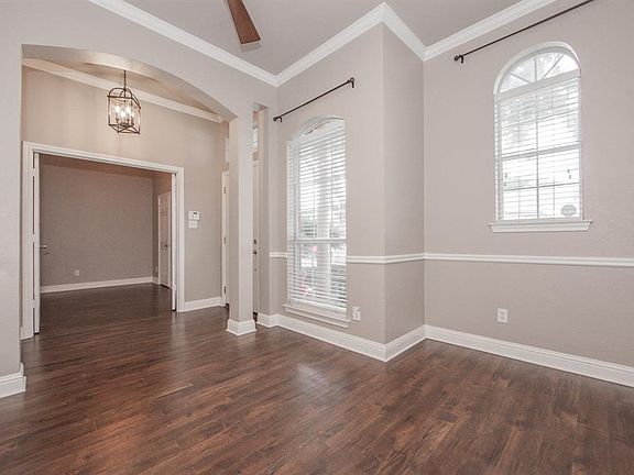 4th image of 3320 Candlewood Trl