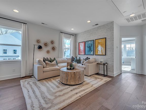 5th image of 6020 Corbin Woods Ct #10B