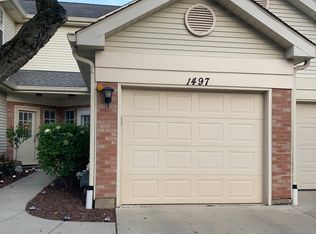 1497 Golfview Dr, Glendale Heights, IL 60139