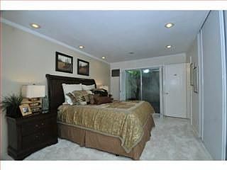 4th image of 539 Castlerock Ct