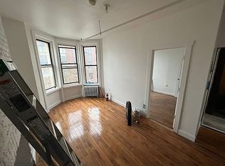 381 Grove St #3D, Brooklyn, NY
