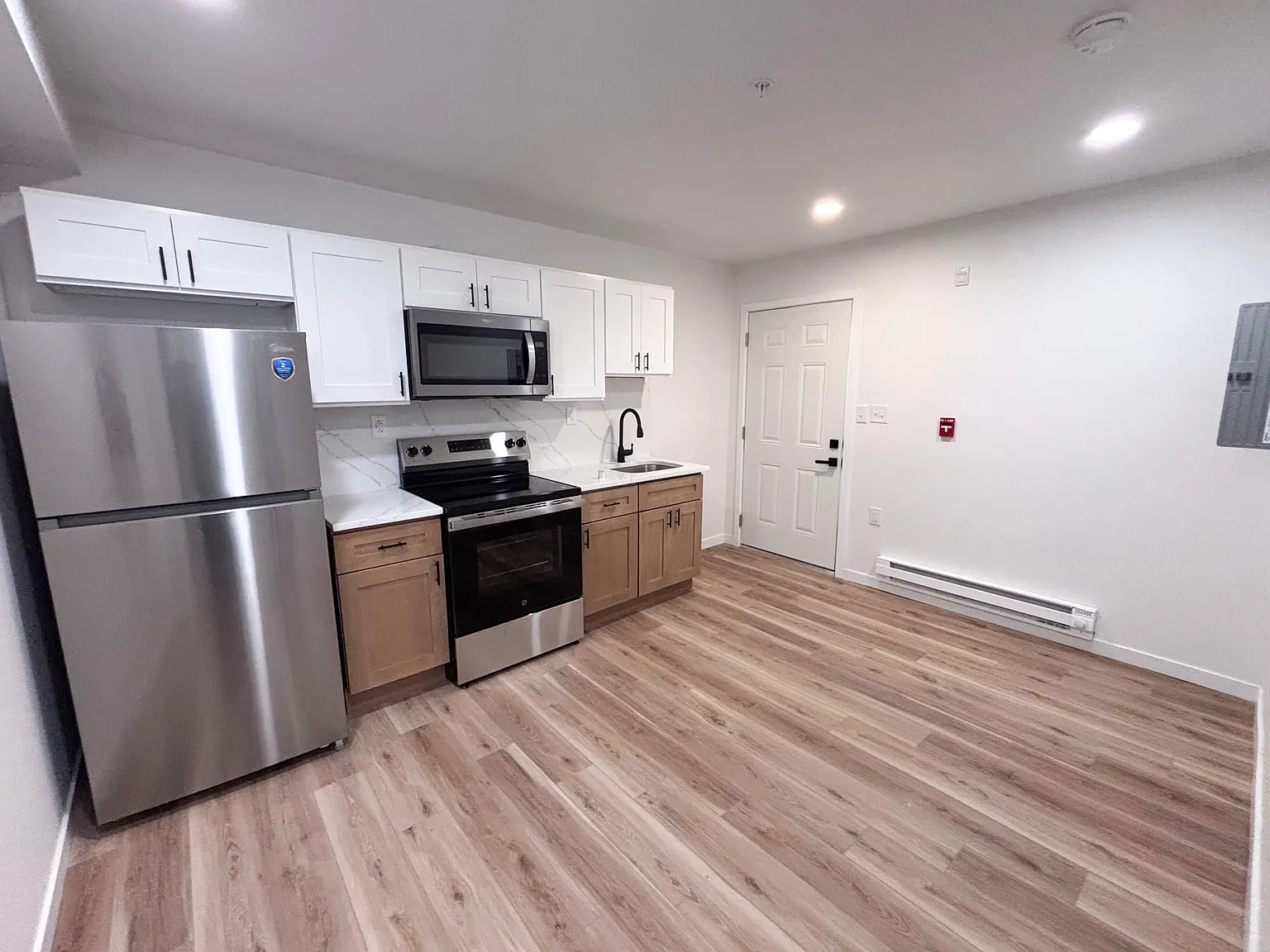 2 bed, 600 sqft, $1,400 — Photo 1