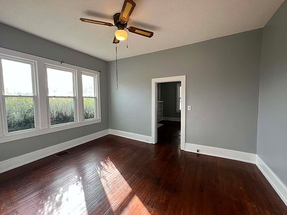 5th image of 311 W Central Ave