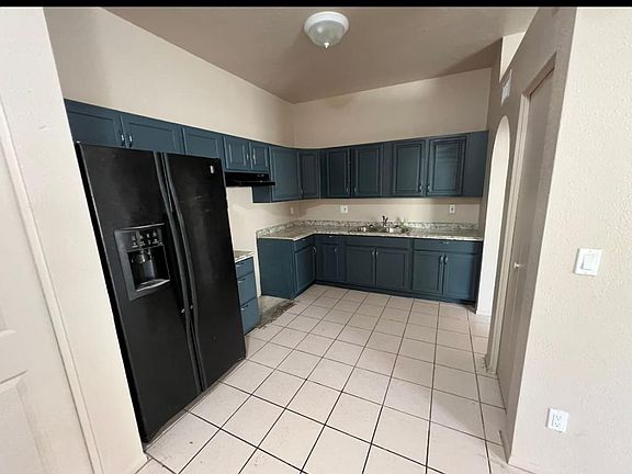 4th image of 236 W Melridge St