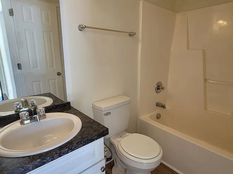 Northeast Arcadia Lakes — Photo 13